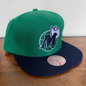 Mitchell and Ness Dallas Mavericks Adjustable Snapback Hat Cap